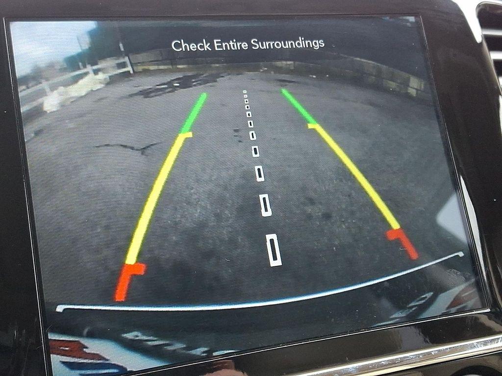 used 2021 Jeep Grand Cherokee car, priced at $23,400