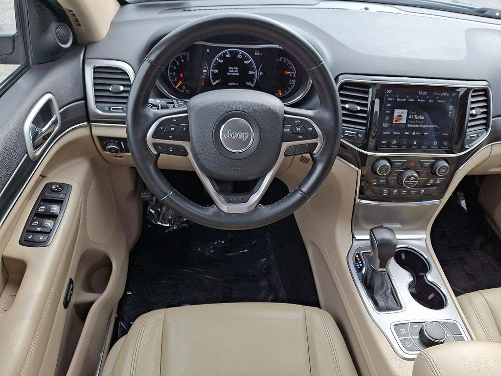 used 2021 Jeep Grand Cherokee car, priced at $23,400