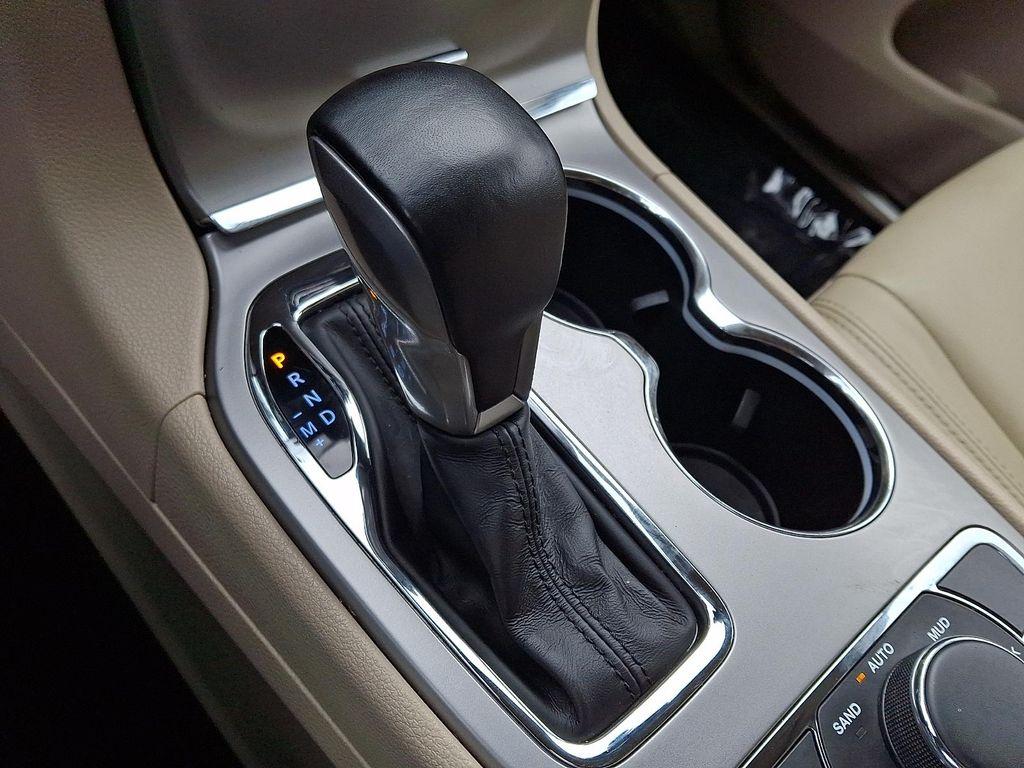 used 2021 Jeep Grand Cherokee car, priced at $23,400