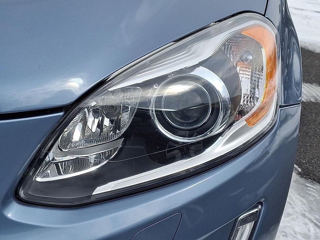 used 2017 Volvo XC60 car, priced at $14,800