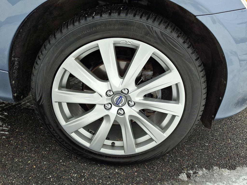 used 2017 Volvo XC60 car, priced at $14,800