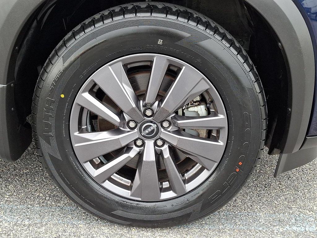 used 2022 Nissan Pathfinder car, priced at $25,400