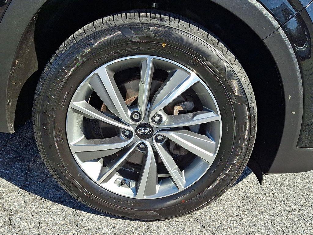 used 2019 Hyundai Santa Fe car, priced at $19,500