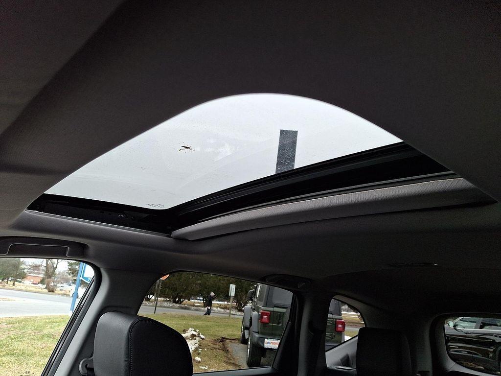 used 2018 Honda CR-V car, priced at $19,400