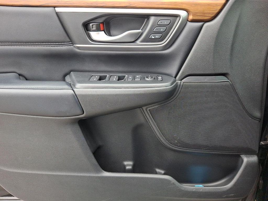 used 2018 Honda CR-V car, priced at $19,400