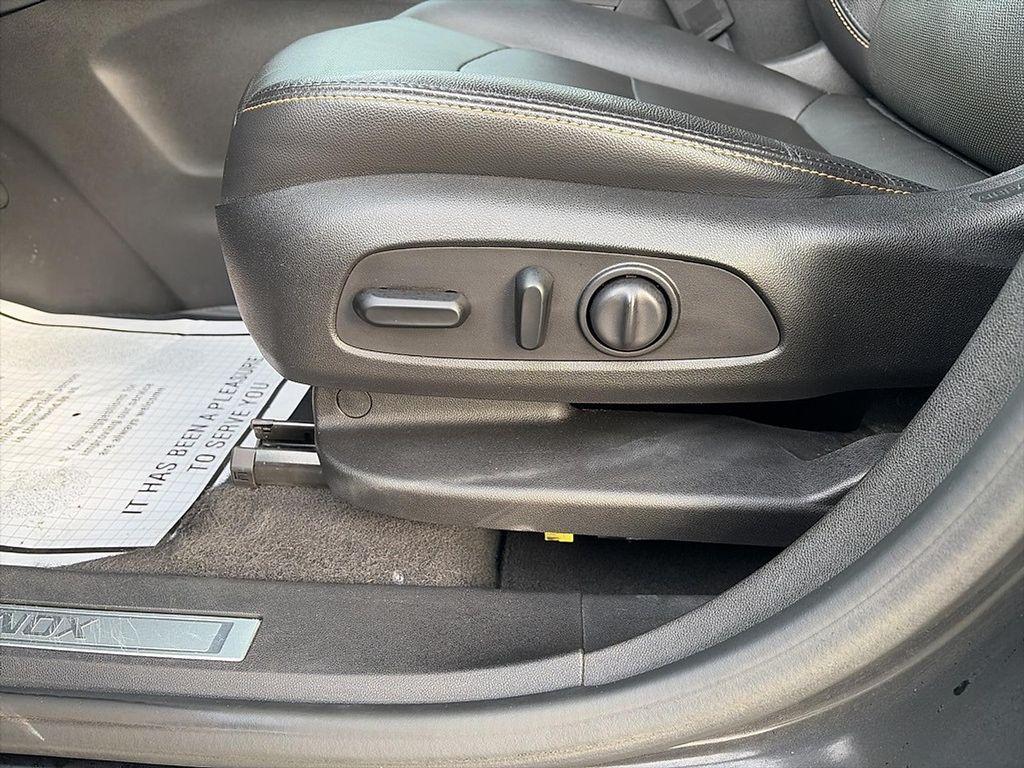 used 2020 Chevrolet Equinox car, priced at $17,600