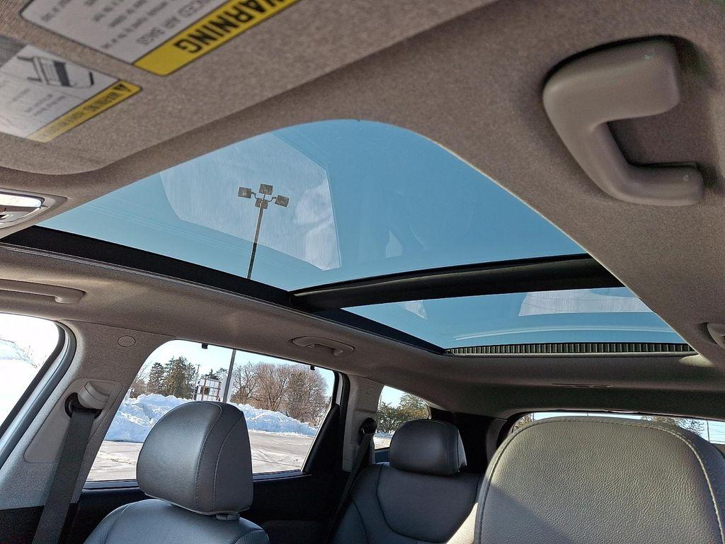 used 2020 Hyundai Santa Fe car, priced at $18,200