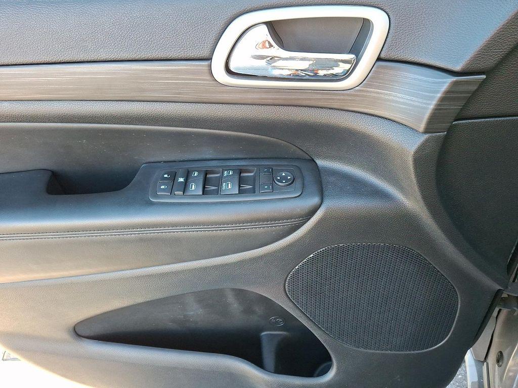 used 2022 Jeep Grand Cherokee car, priced at $25,500