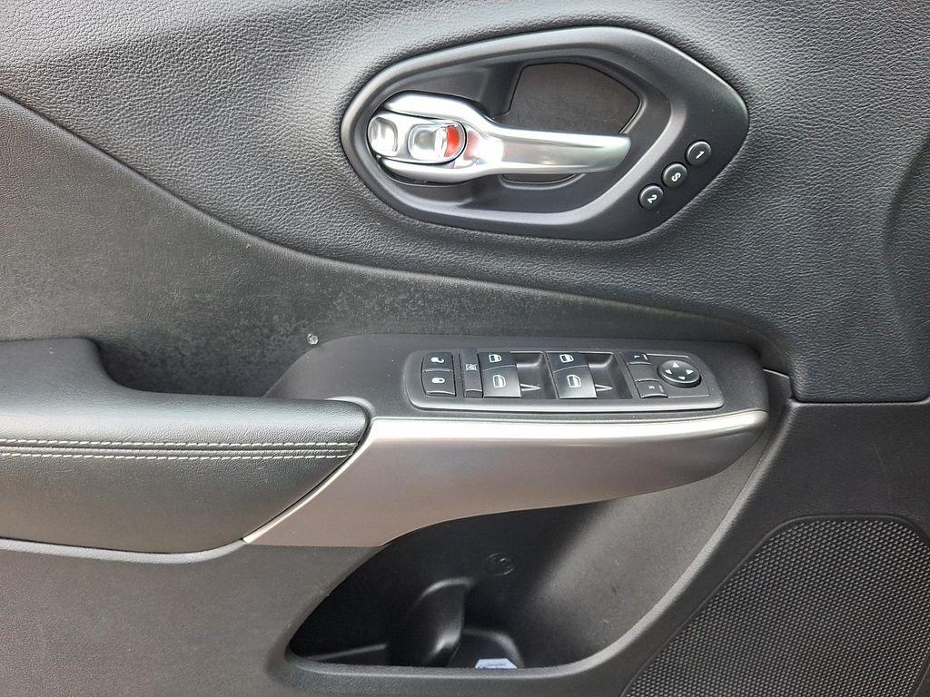 used 2019 Jeep Cherokee car, priced at $16,800