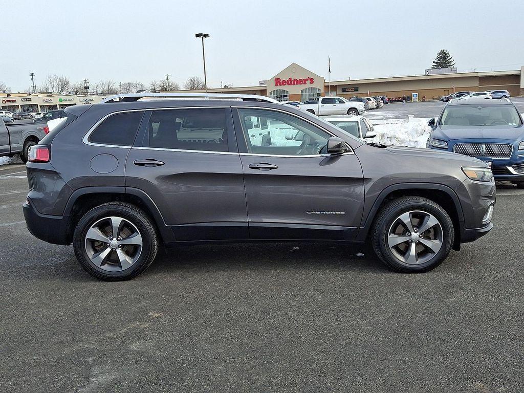 used 2019 Jeep Cherokee car, priced at $16,800