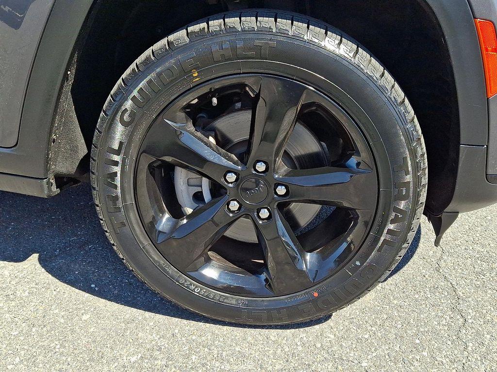 used 2021 Jeep Grand Cherokee L car, priced at $24,600