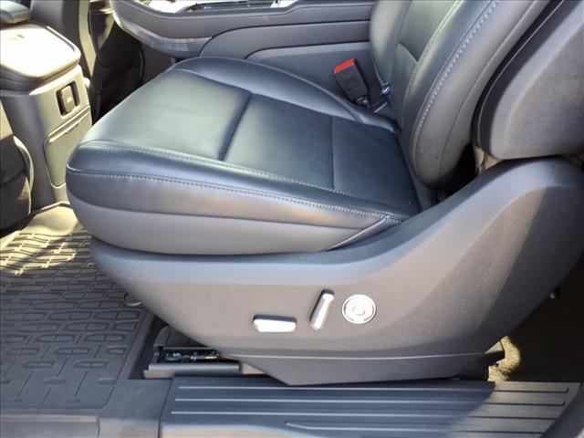 used 2025 Lincoln Navigator L car, priced at $90,987