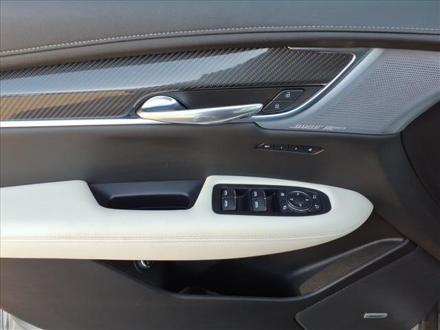 used 2024 Cadillac XT6 car, priced at $40,687