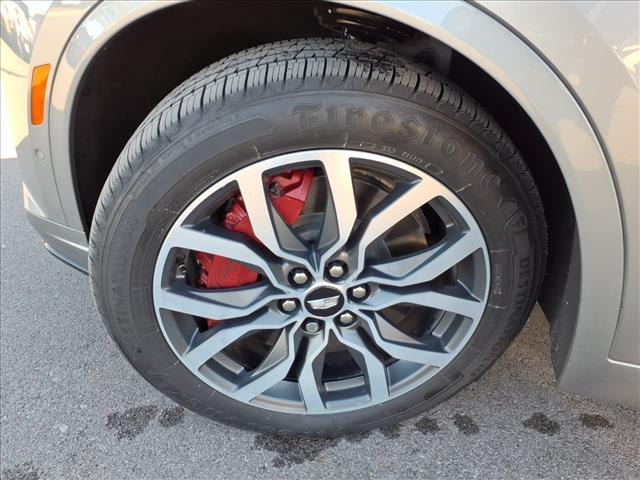 used 2024 Cadillac XT6 car, priced at $40,687