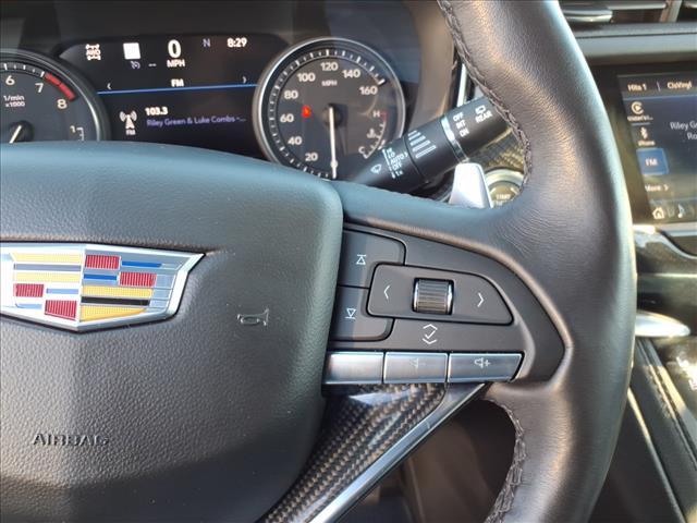 used 2024 Cadillac XT6 car, priced at $40,687