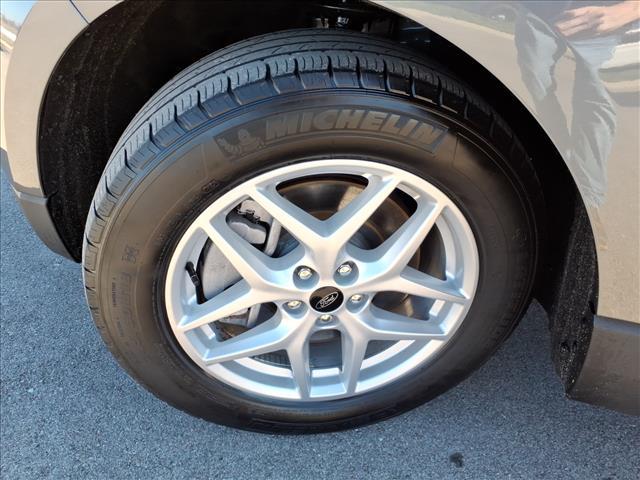 used 2024 Ford Edge car, priced at $24,987