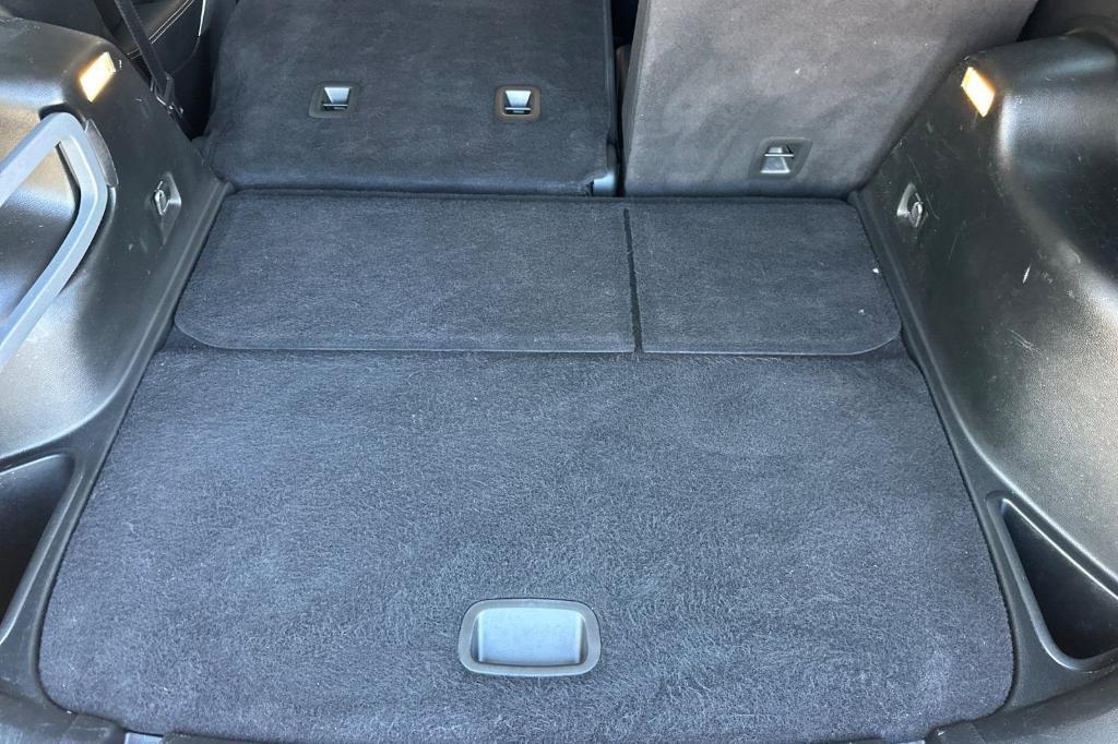 used 2018 Jeep Cherokee car, priced at $17,238