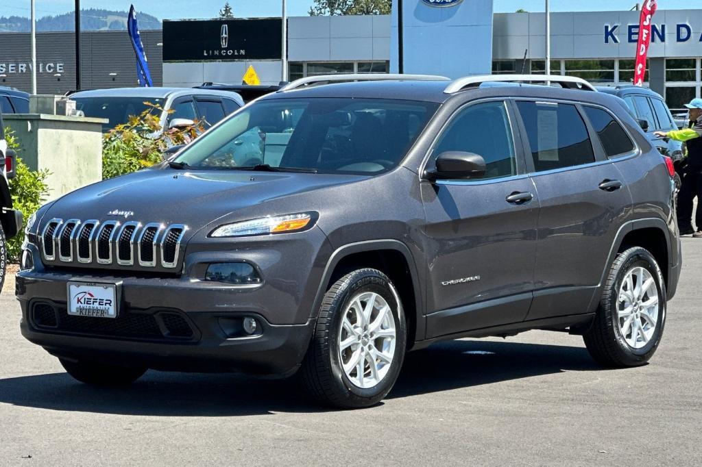 used 2018 Jeep Cherokee car, priced at $17,238