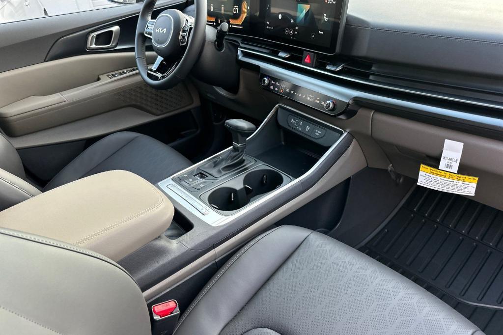 new 2026 Kia Carnival car, priced at $39,145