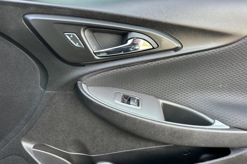 used 2024 Chevrolet Malibu car, priced at $19,138