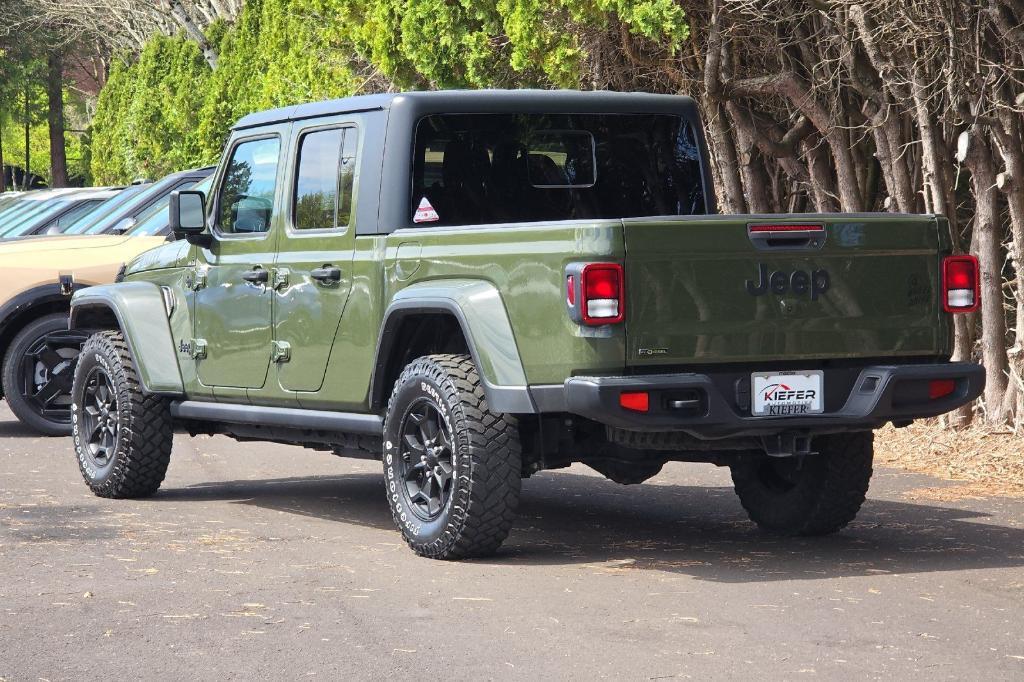 used 2021 Jeep Gladiator car, priced at $34,444