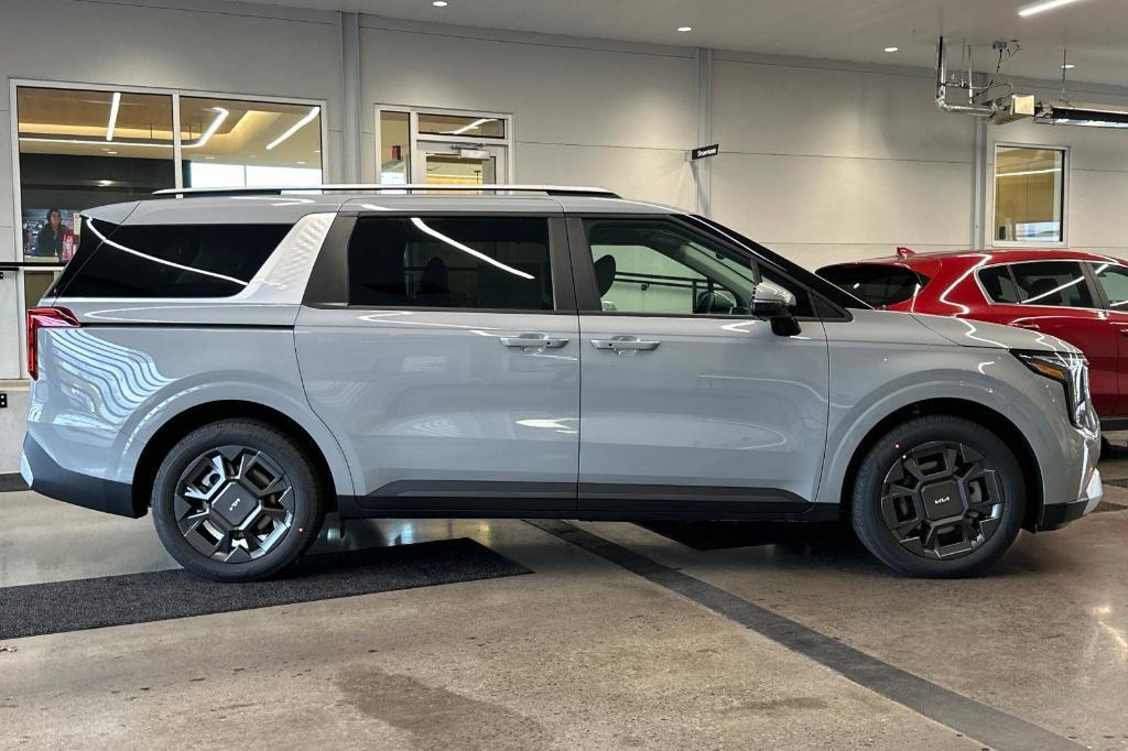 new 2026 Kia Carnival Hybrid car, priced at $45,465