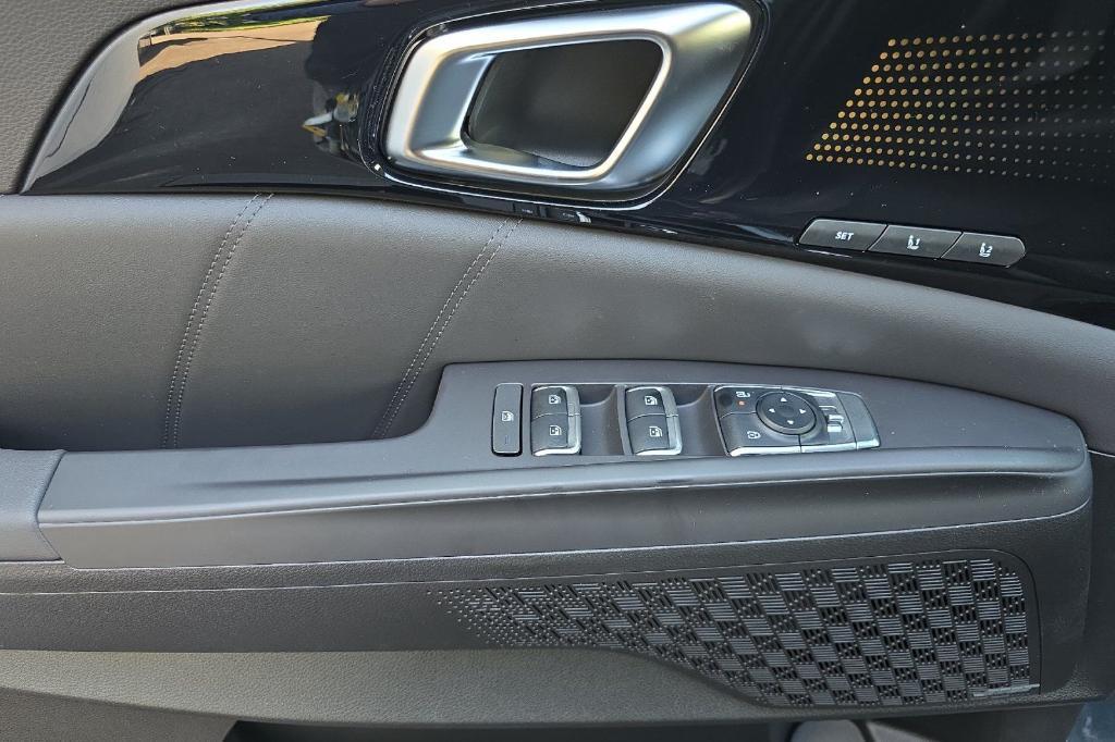 new 2026 Kia Carnival car, priced at $50,887