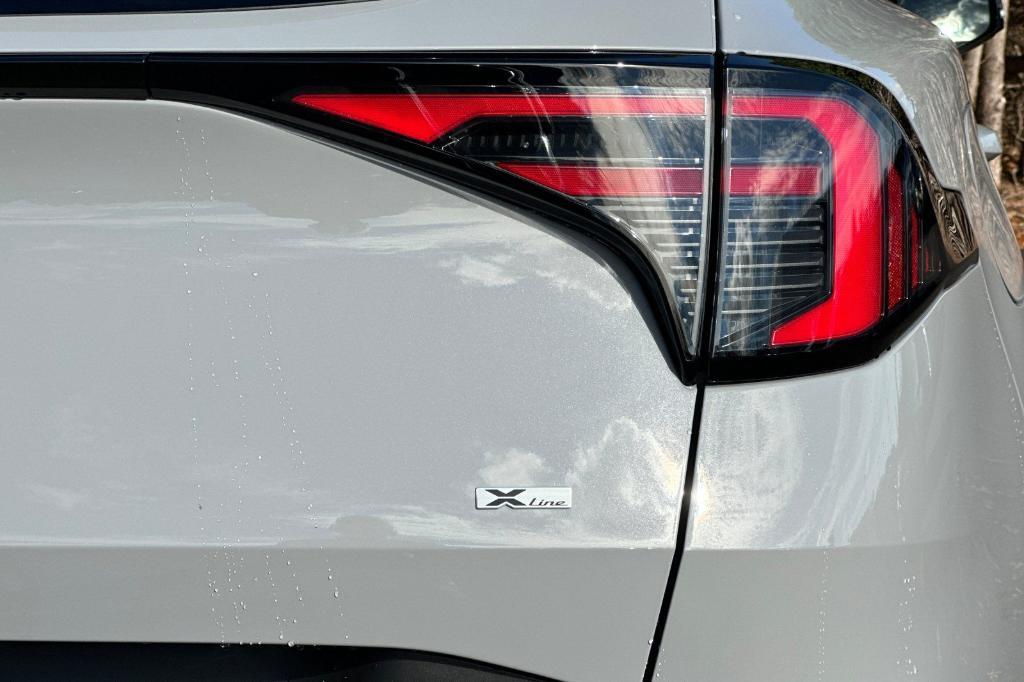 new 2026 Kia Sportage Plug-In Hybrid car, priced at $43,465