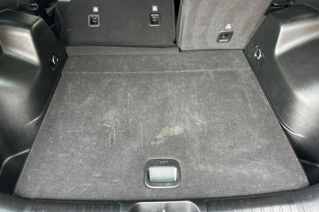 used 2022 Jeep Cherokee car, priced at $22,238