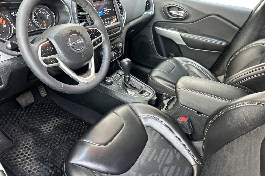 used 2022 Jeep Cherokee car, priced at $23,333