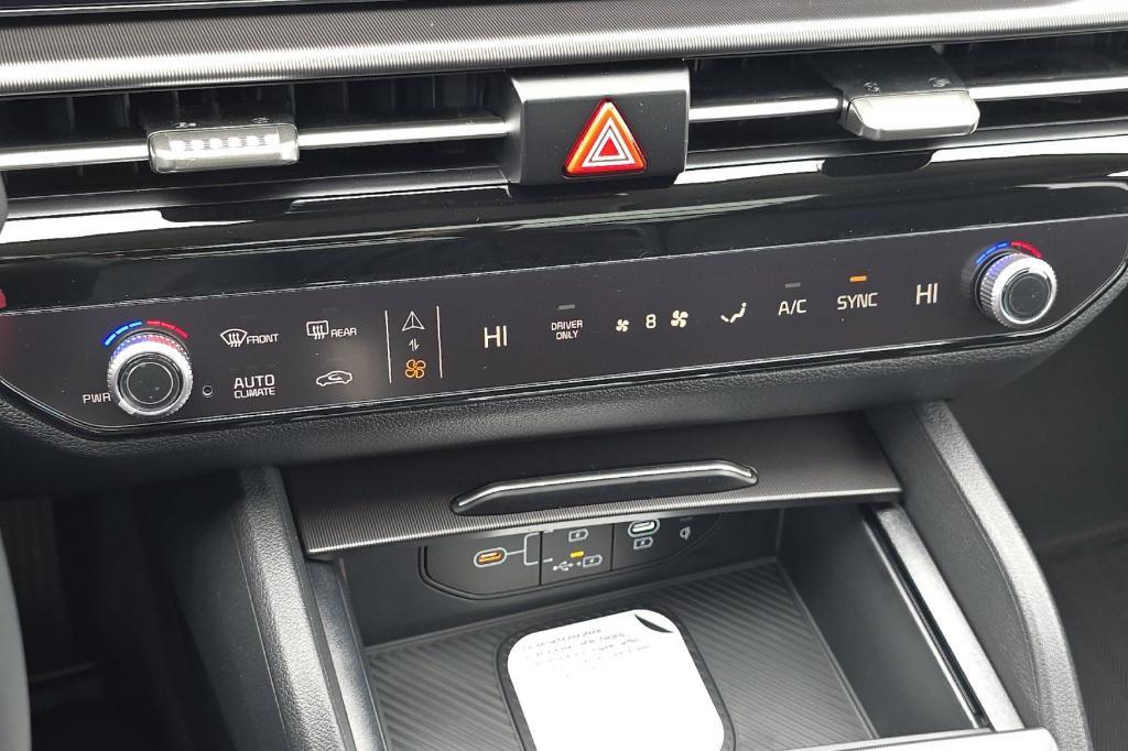 new 2026 Kia Sportage Hybrid car, priced at $37,230