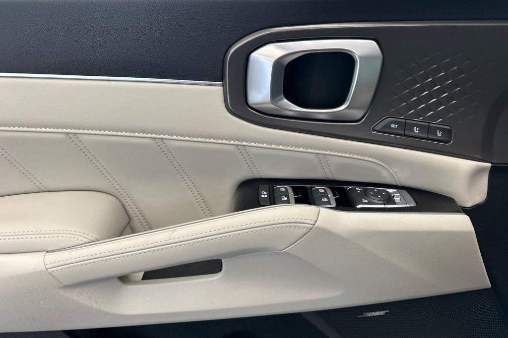 new 2026 Kia Sorento Plug-In Hybrid car, priced at $55,295