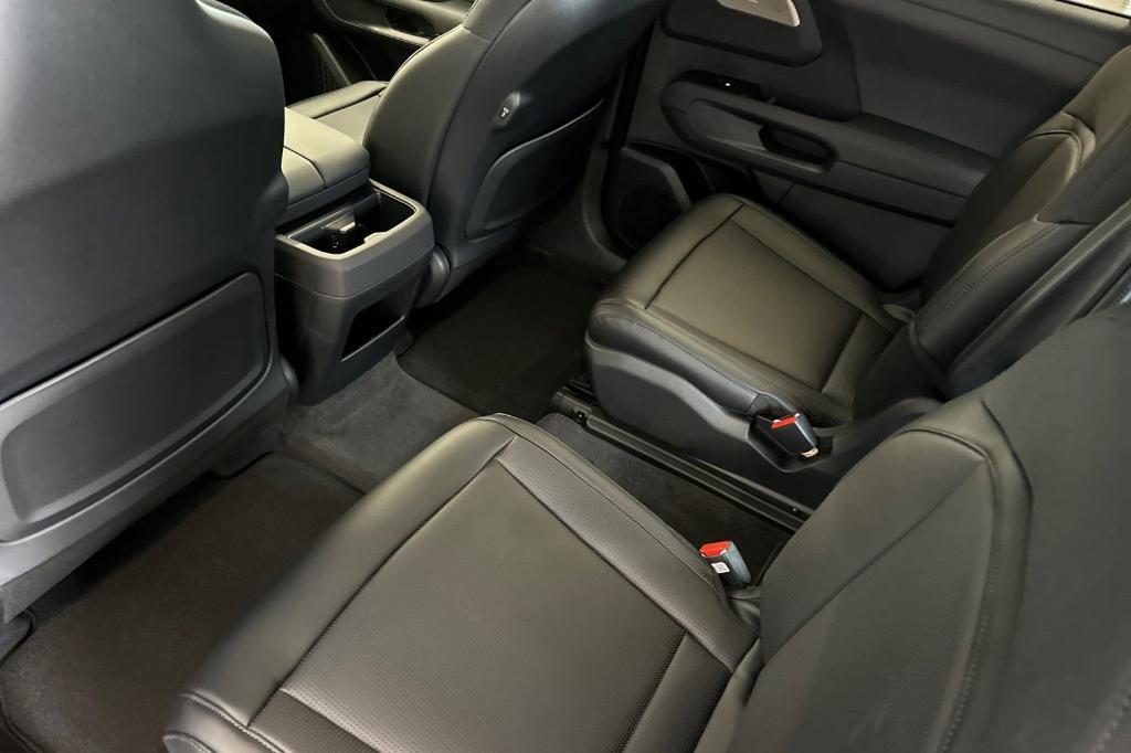 new 2027 Kia Telluride car, priced at $46,135