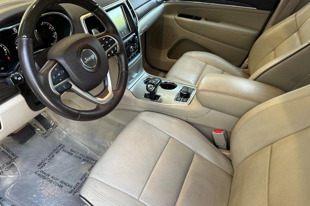 used 2015 Jeep Grand Cherokee car, priced at $19,138