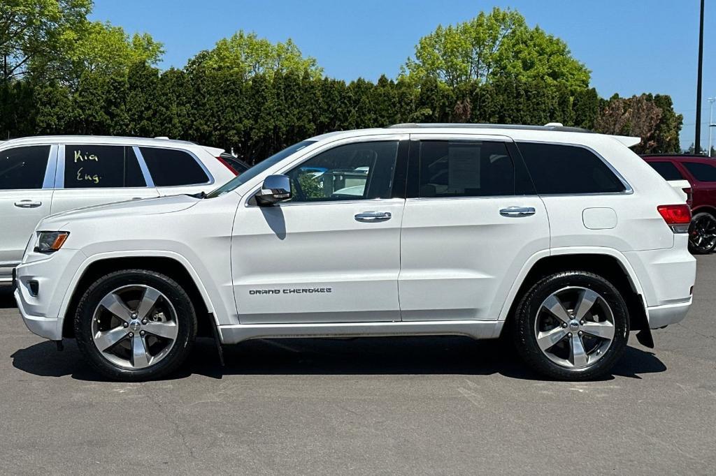 used 2015 Jeep Grand Cherokee car, priced at $19,138