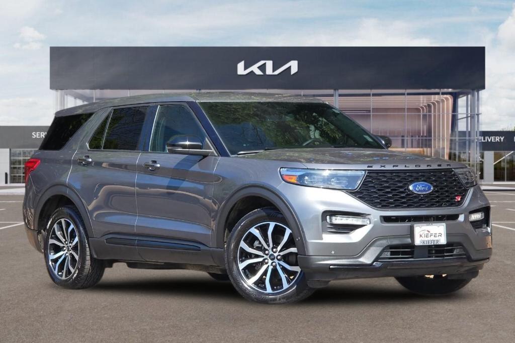 used 2021 Ford Explorer car, priced at $35,138