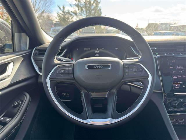 new 2025 Jeep Grand Cherokee car, priced at $46,400