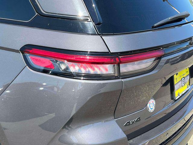 used 2023 Jeep Grand Cherokee car, priced at $35,498
