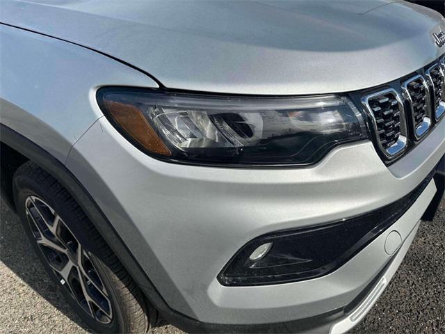 new 2026 Jeep Compass car, priced at $31,480