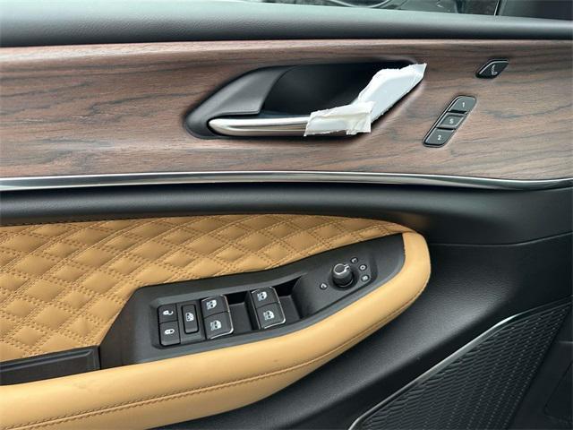 new 2025 Jeep Grand Cherokee L car, priced at $63,385