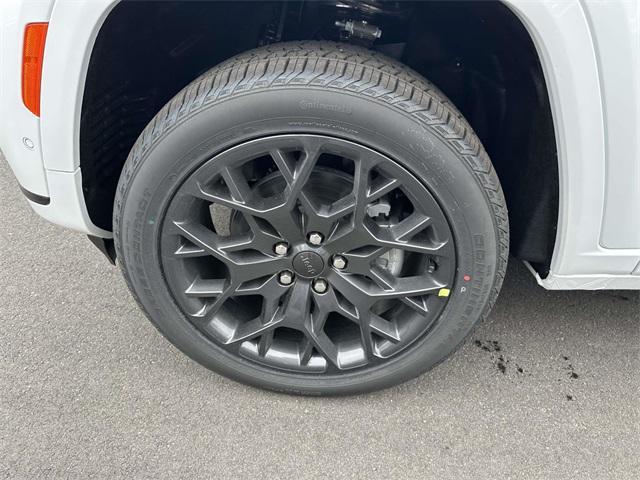 new 2025 Jeep Grand Cherokee L car, priced at $63,385