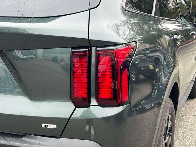 used 2023 Kia Sorento car, priced at $24,998