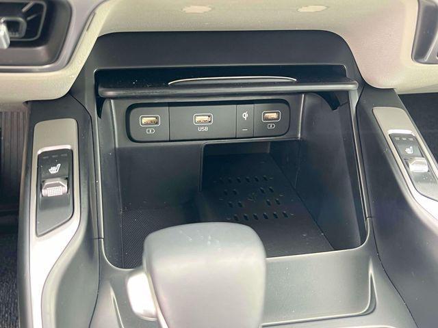 used 2023 Kia Sorento car, priced at $24,998