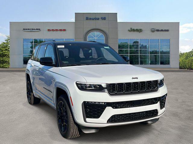 new 2026 Jeep Grand Cherokee car, priced at $59,090