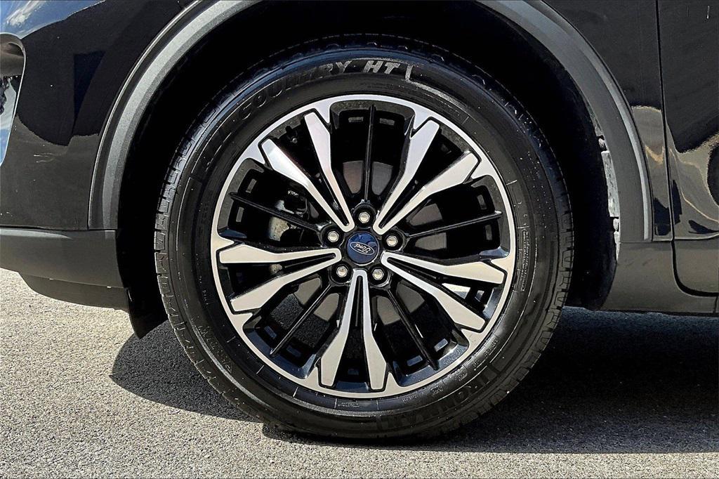 used 2022 Ford Escape car, priced at $22,994