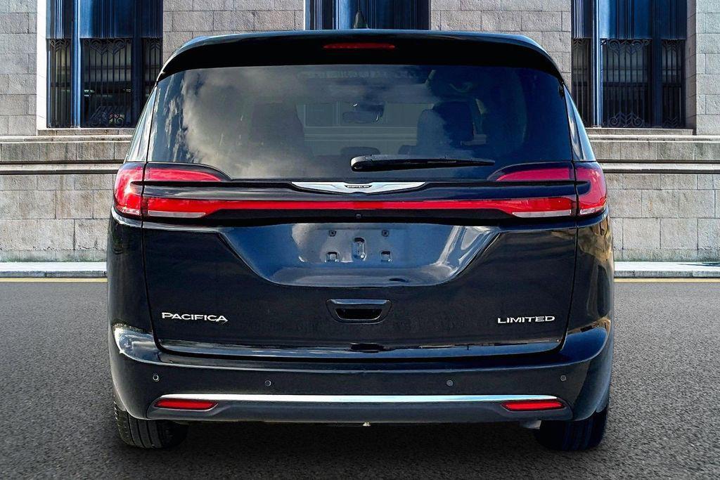 used 2024 Chrysler Pacifica car, priced at $33,994