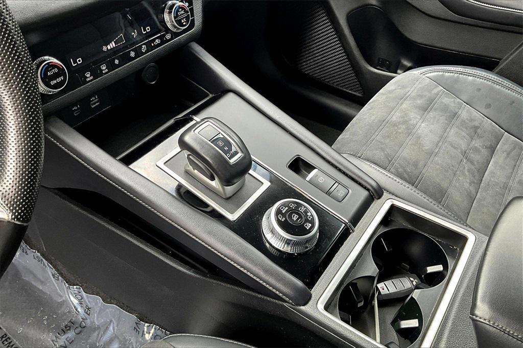 used 2023 Mitsubishi Outlander car, priced at $20,984