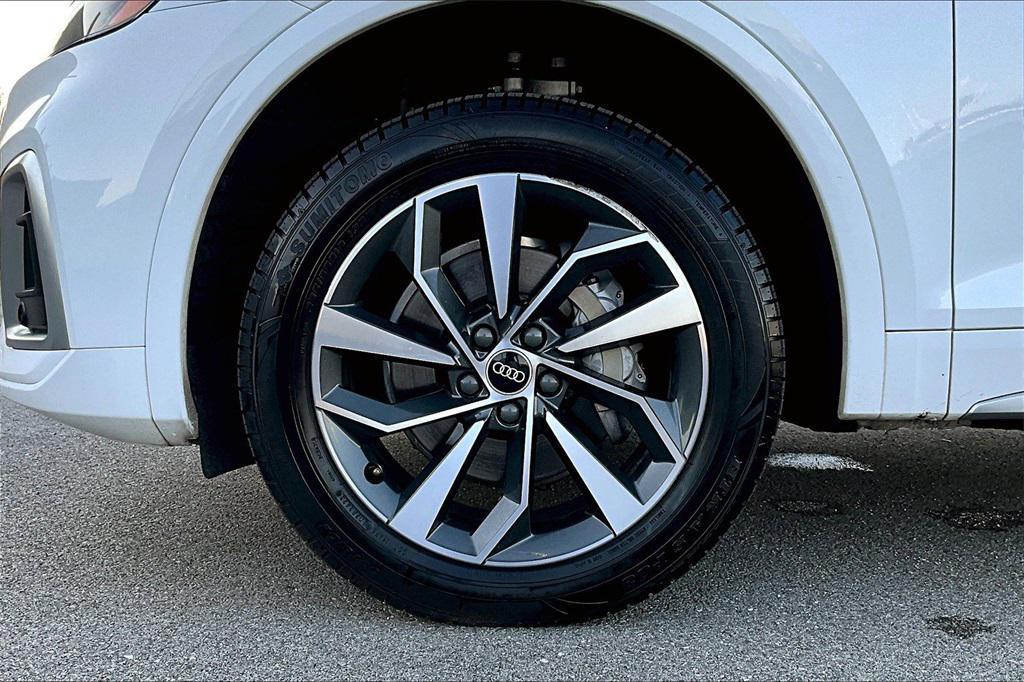 used 2022 Audi Q5 car, priced at $27,984