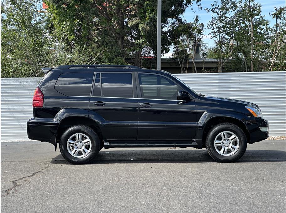 used 2006 Lexus GX 470 car, priced at $13,990