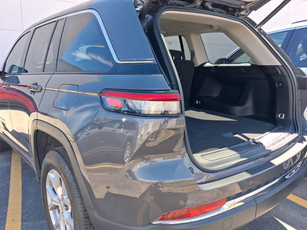 used 2023 Jeep Grand Cherokee car, priced at $32,898